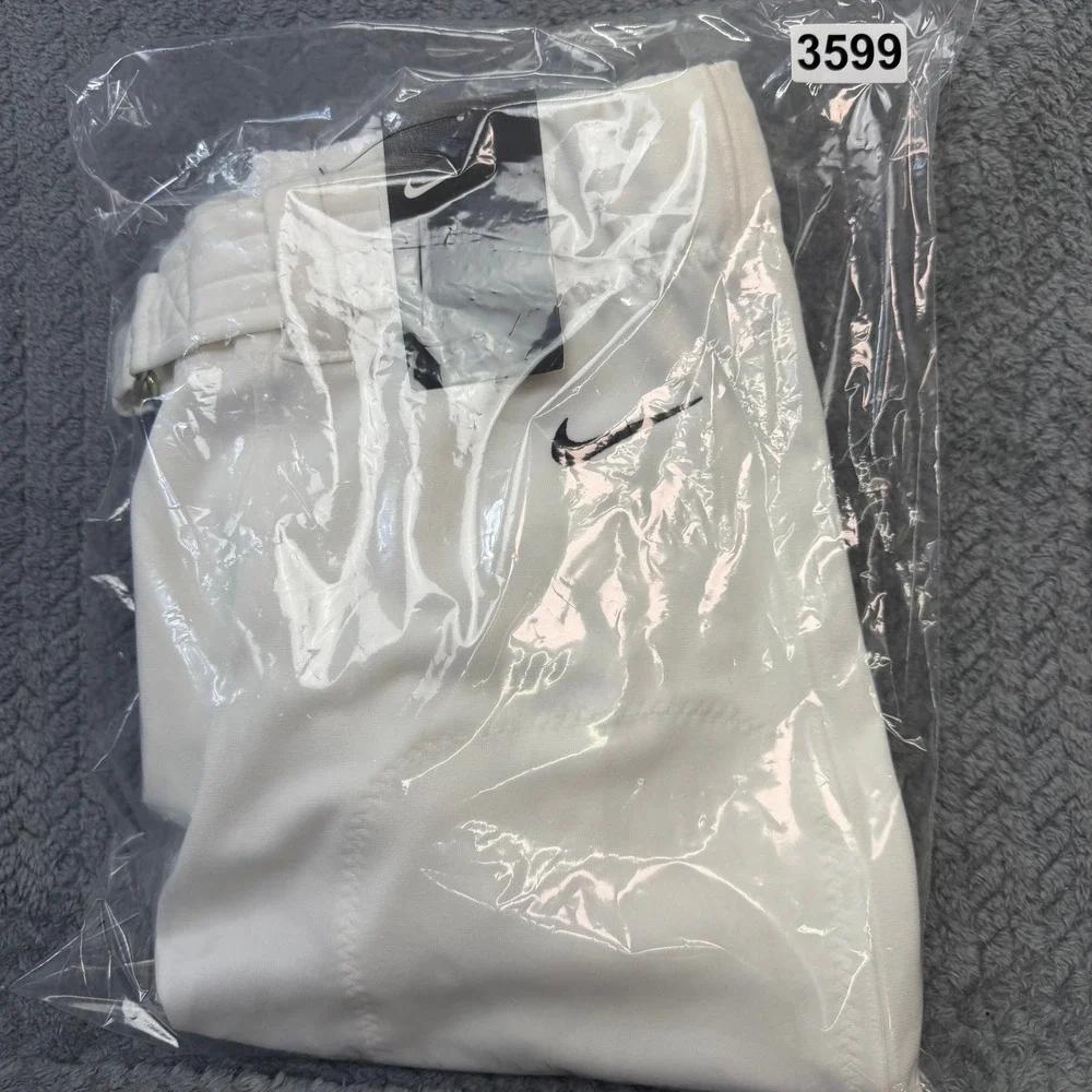 Nike Football Pants Mens XL White Integrated Pads D-Ring Belt NWT AO4799-100
